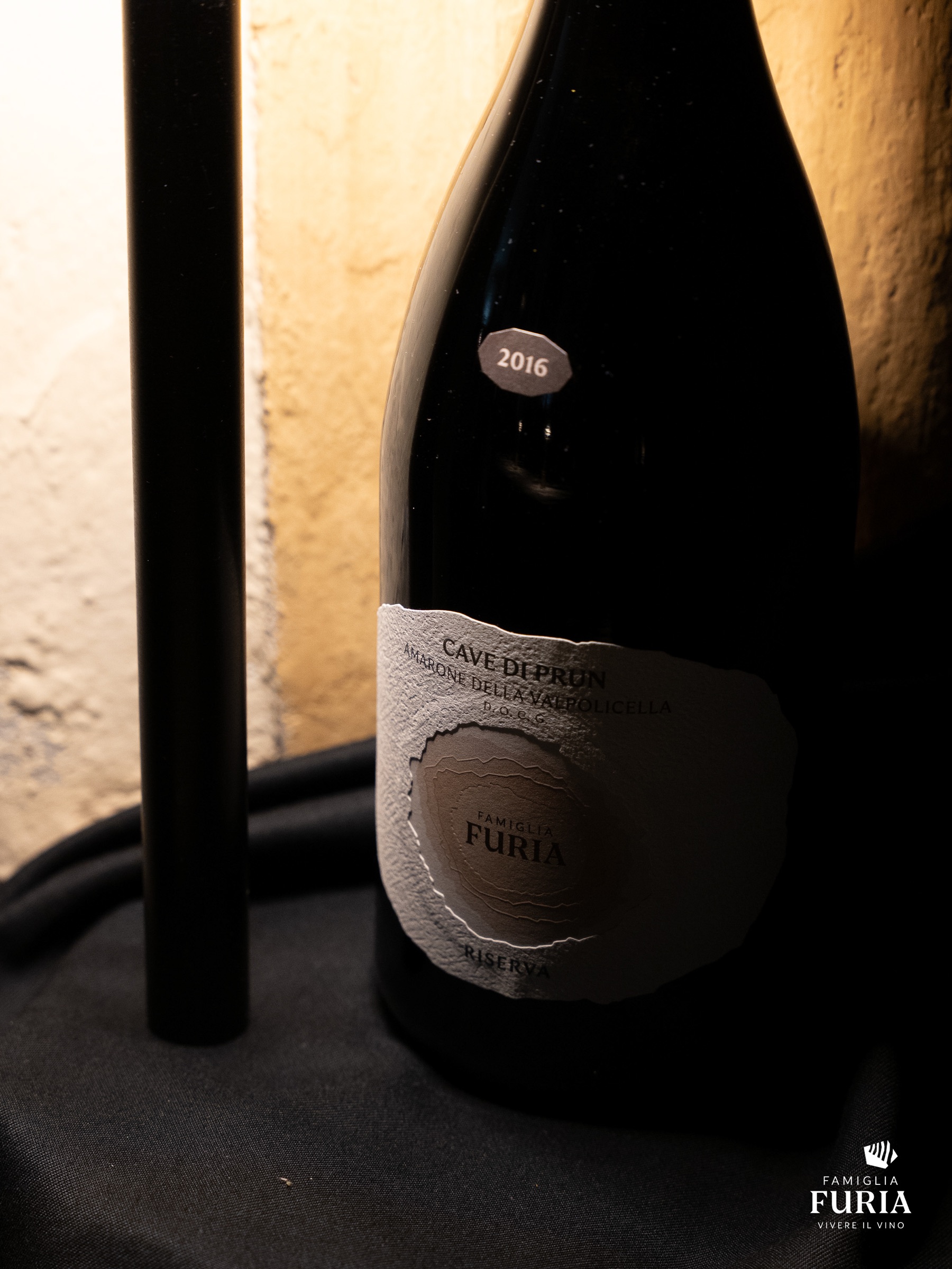 Commercial — FAMIGLIA FURIA — 5